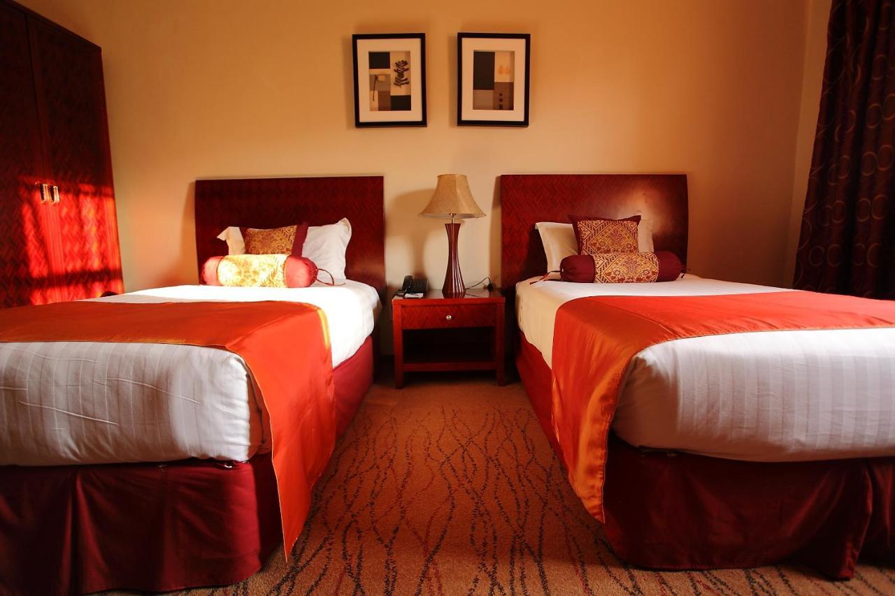 Crossroads Hotel Lilongwe Exteriör bild