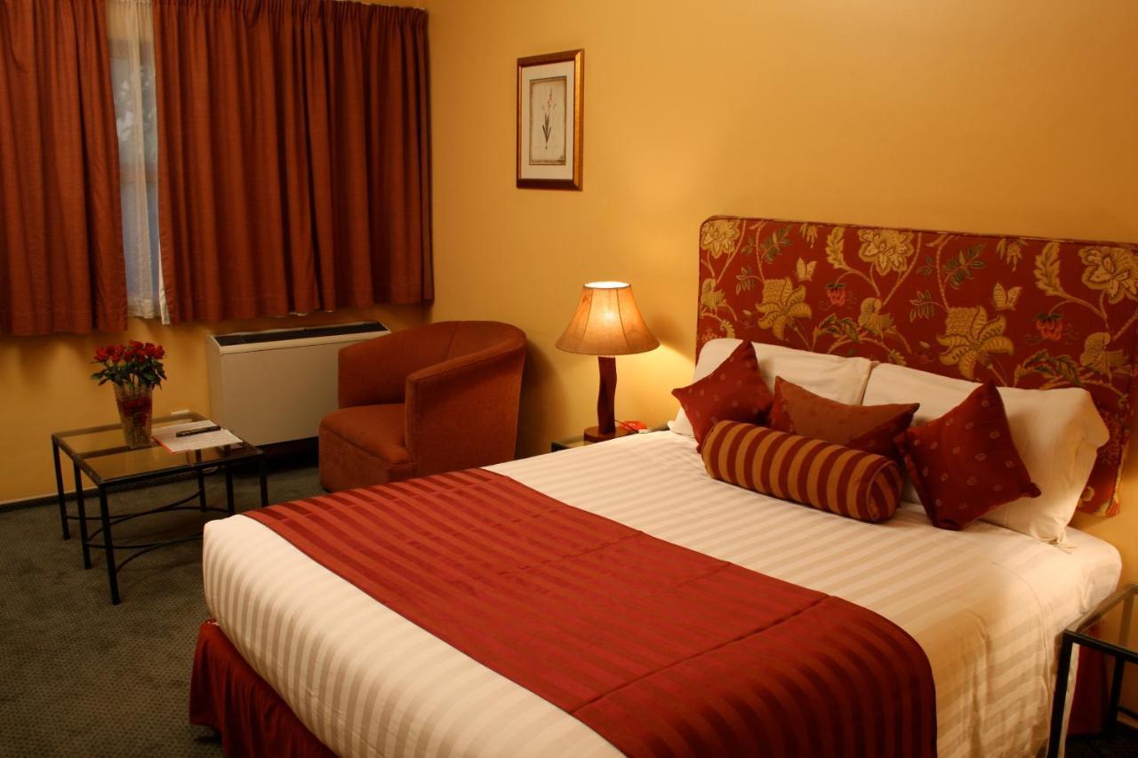 Crossroads Hotel Lilongwe Exteriör bild